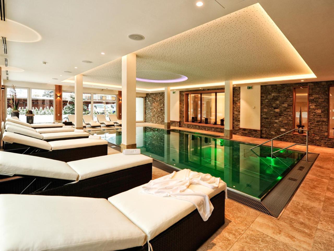 Hotel Theresia 람자우 임 질러탈 외부 사진