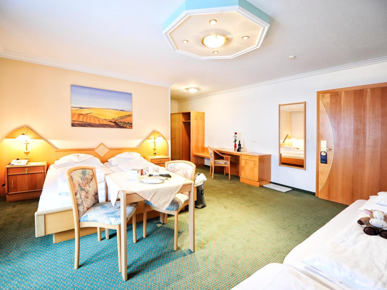 Hotel Theresia 람자우 임 질러탈 외부 사진